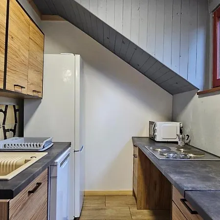 Art Apartment *