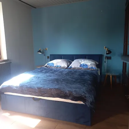 Art Apartment *